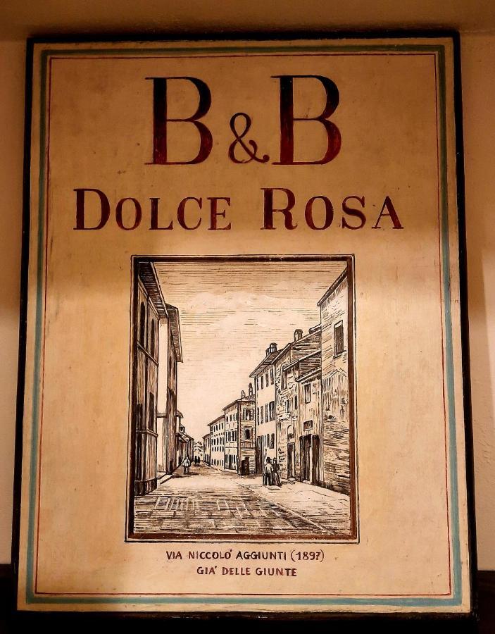 Dolce Rosa ♡ Centro Storico Acomodação com café da manhã Sansepolcro Exterior foto